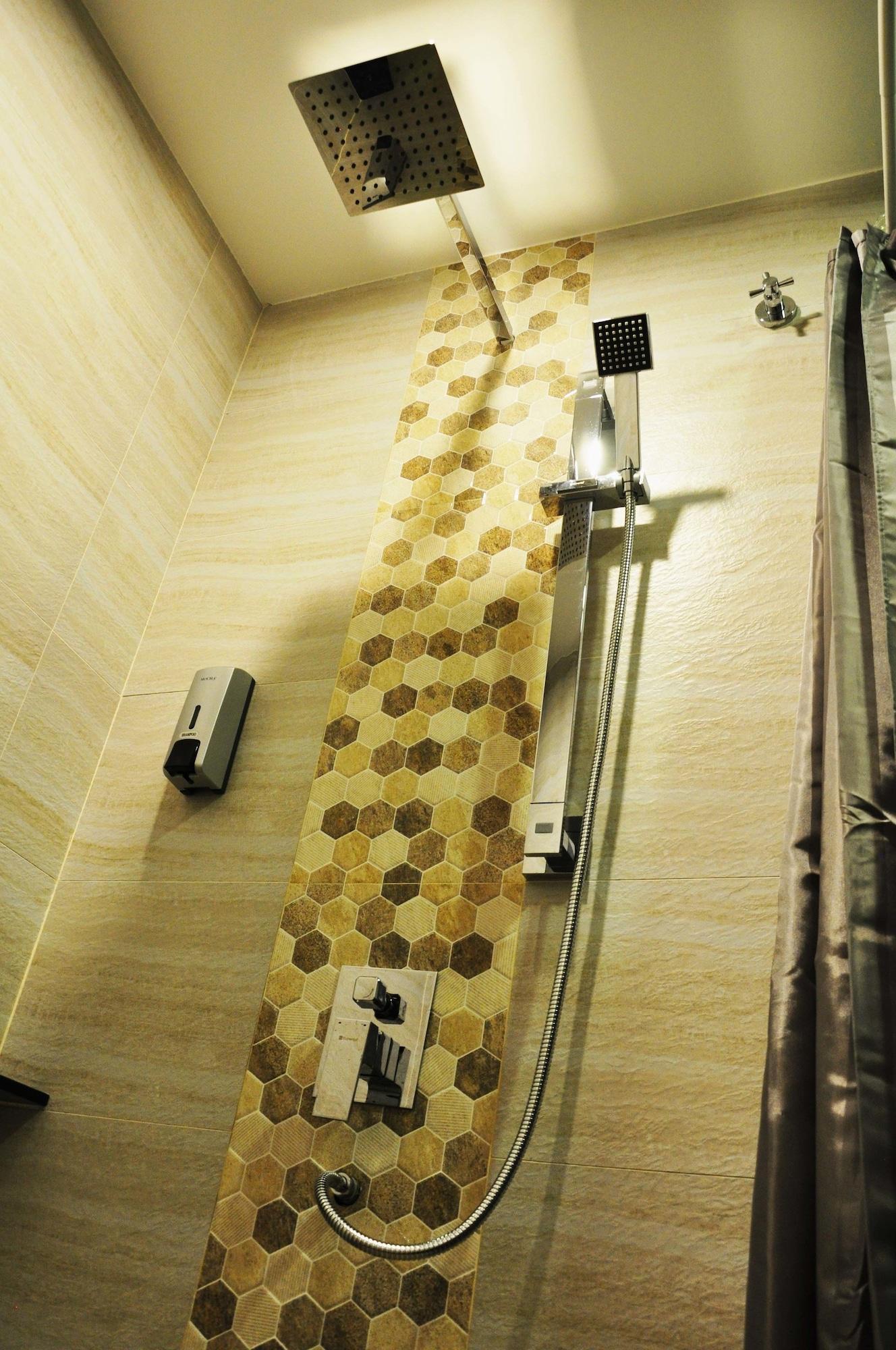 Valya Hotel, Ίπο Εξωτερικό φωτογραφία
