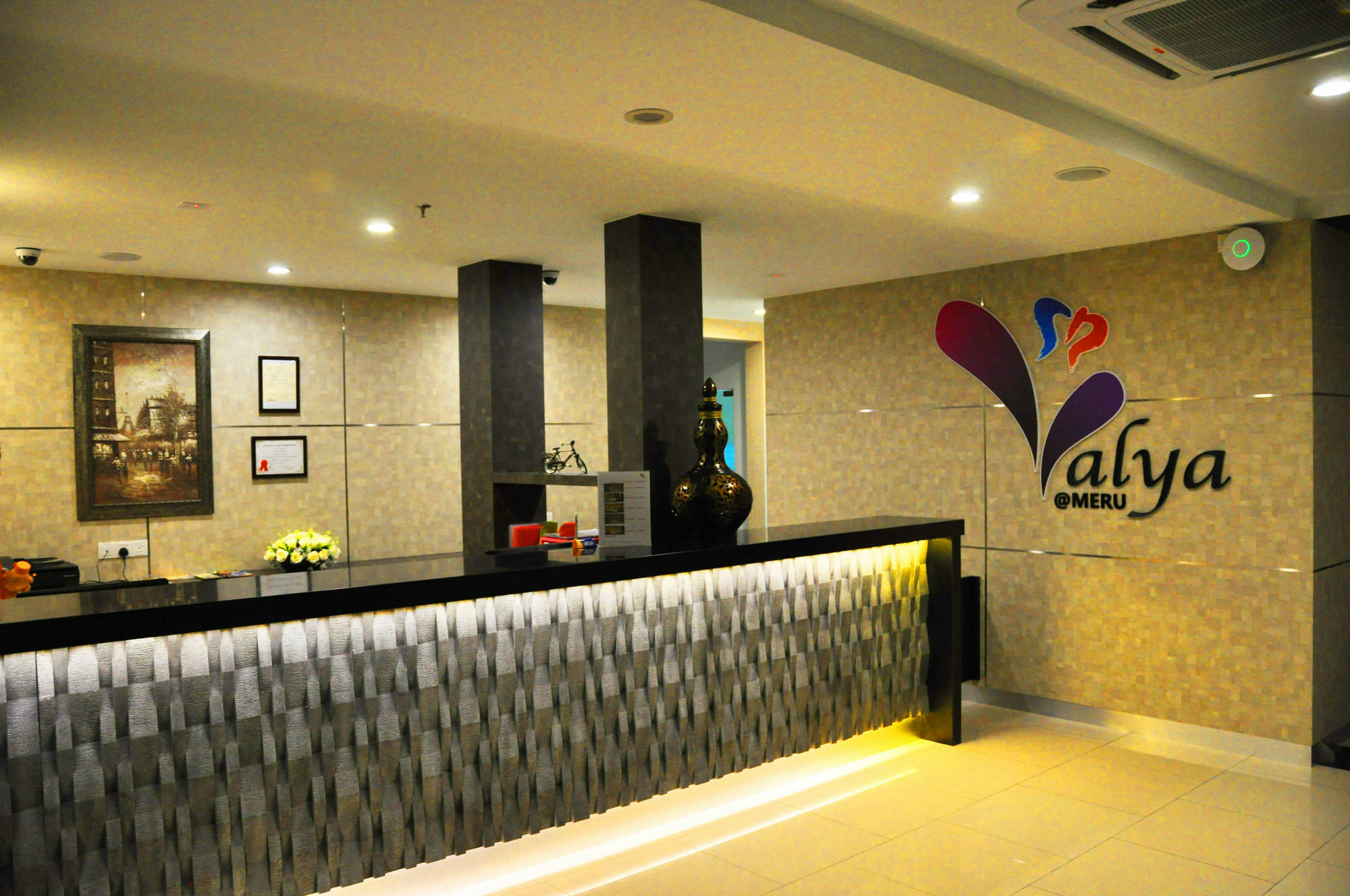 Valya Hotel, Ίπο Εξωτερικό φωτογραφία